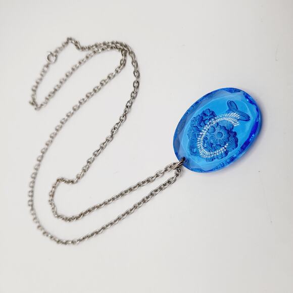 Vintage Blue Glass Intaglio Basket Pendant Necklace 24” Silver Chain - Picture 5 of 10